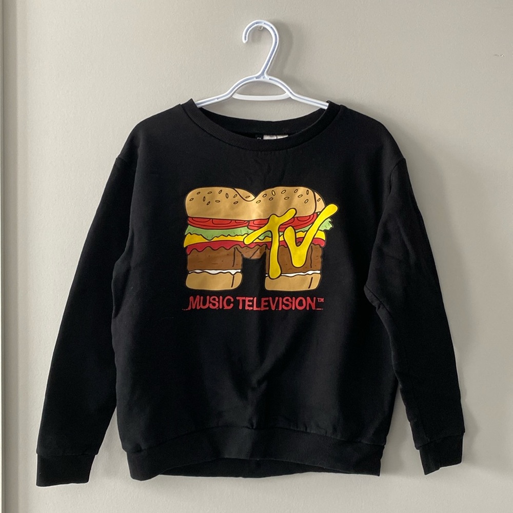 H&M MTV Pull-over Sweater